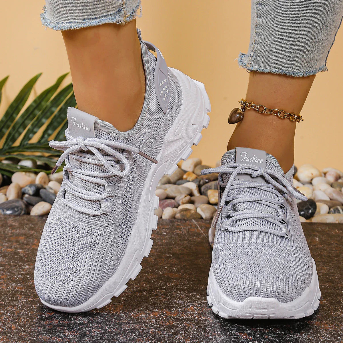 SOLARA™ | Breathable orthopedic shoes with ergonomic design for women