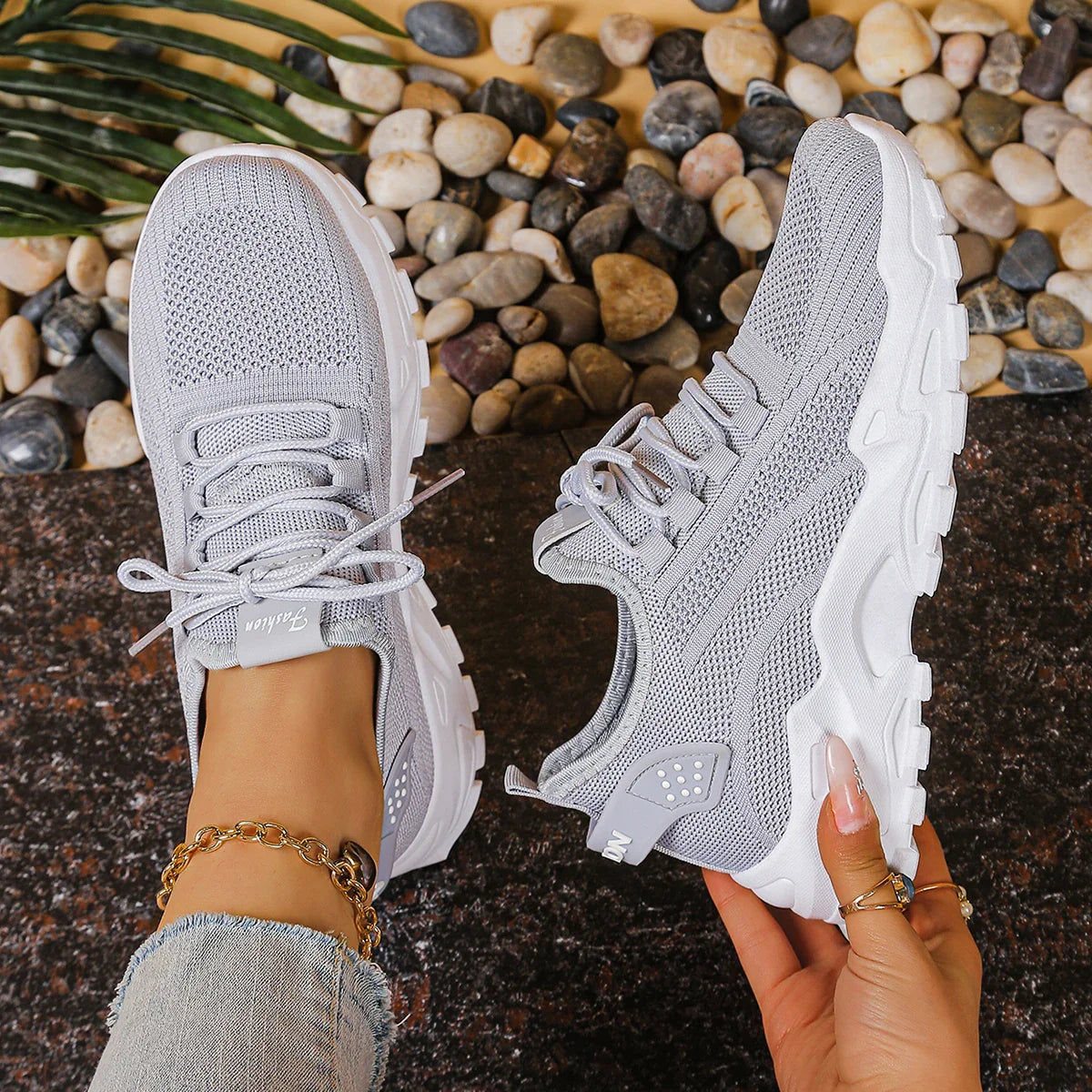 SOLARA™ | Breathable orthopedic shoes with ergonomic design for women