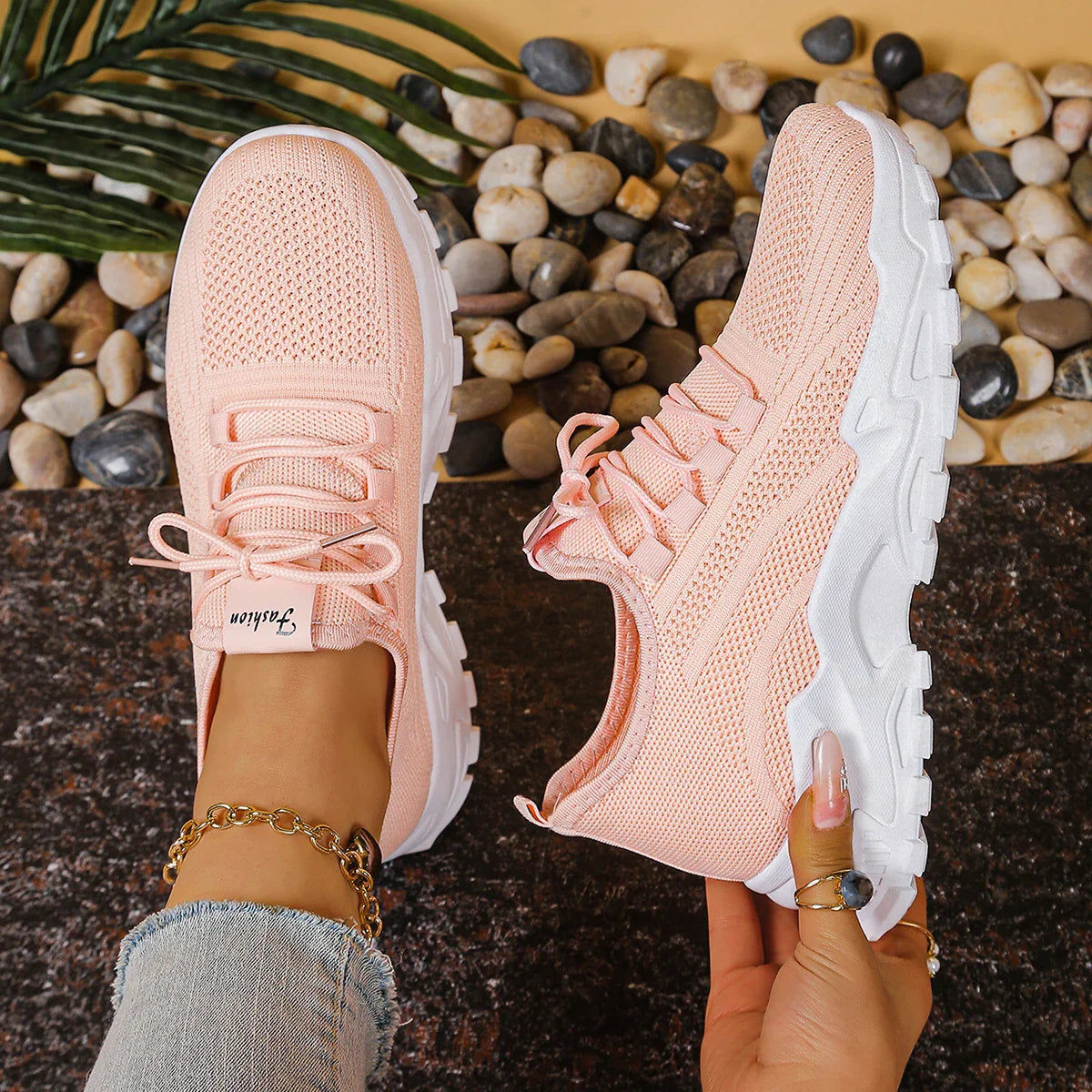 SOLARA™ | Breathable orthopedic shoes with ergonomic design for women